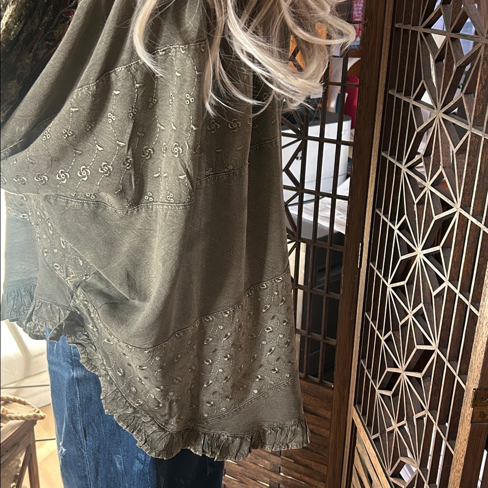 YOUNG THREADS BOHEMIAN STONE WASHED RAGLAN SLEEVE TOP - Picture 7 of 9